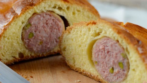 Saucisson en brioche